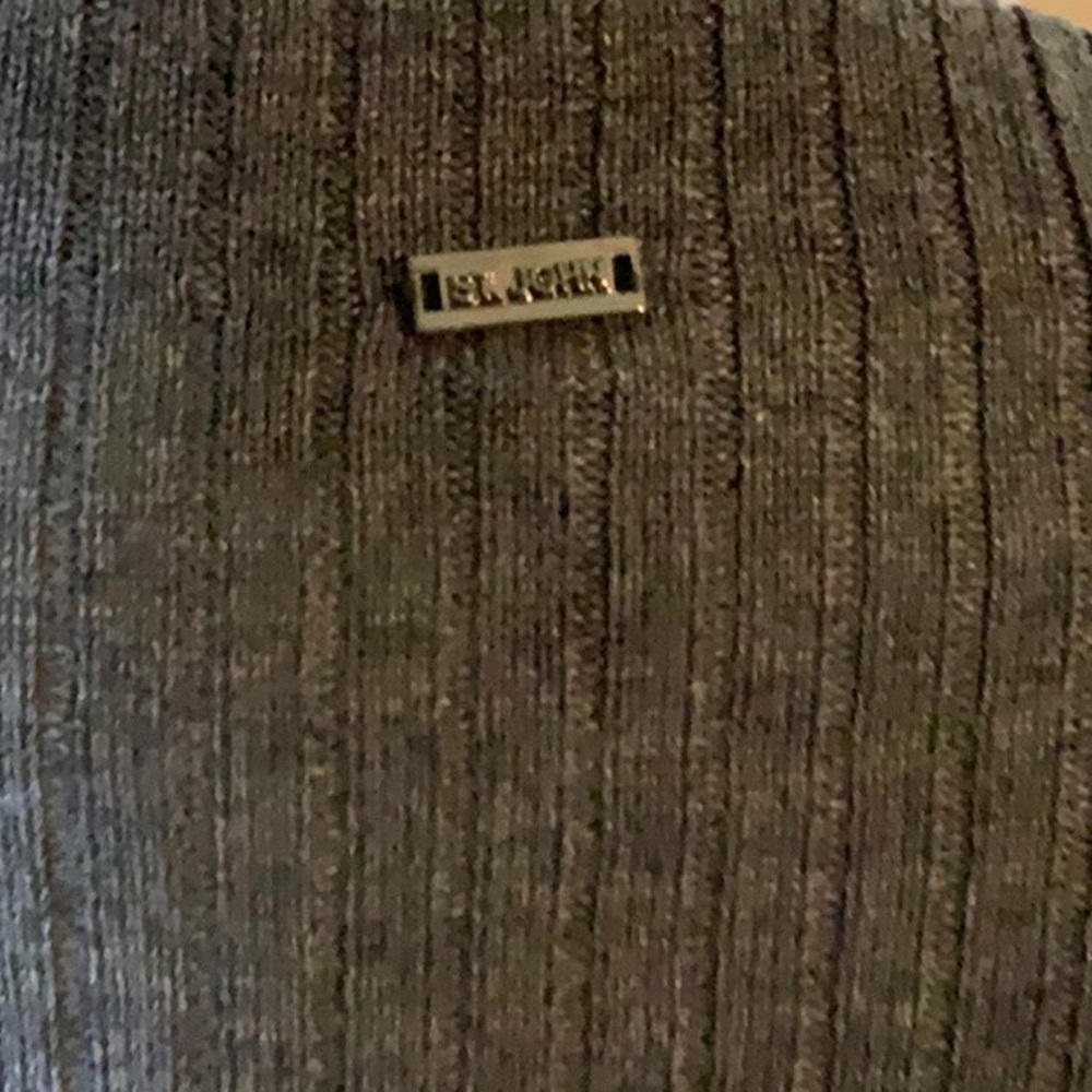 St. John Sweater - Picture 4 of 8